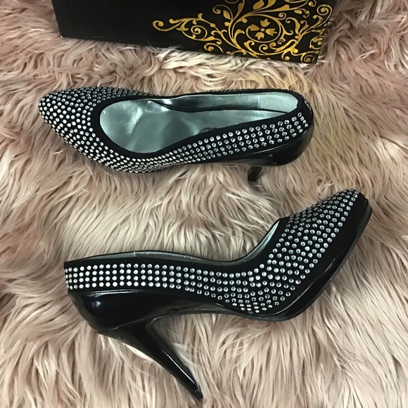 Black Rhinestone High Heel Pumps - Picture 2 of 8